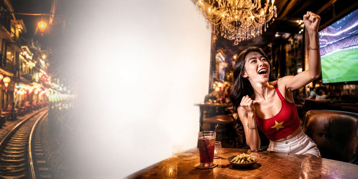 Người dùng Hà Nội thưởng thức cà phê và truy cập nền tảng cá cược trực tuyến